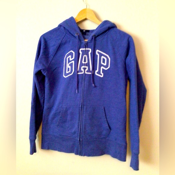 Gap woman’s zipper hoodie. Size xxsmall. - Picture 1 of 4